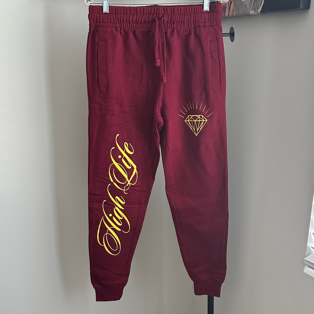 Nova Men Burgundy Joggers